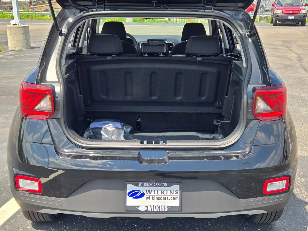 New 2026 Onyx Black Hyundai SEL image 12