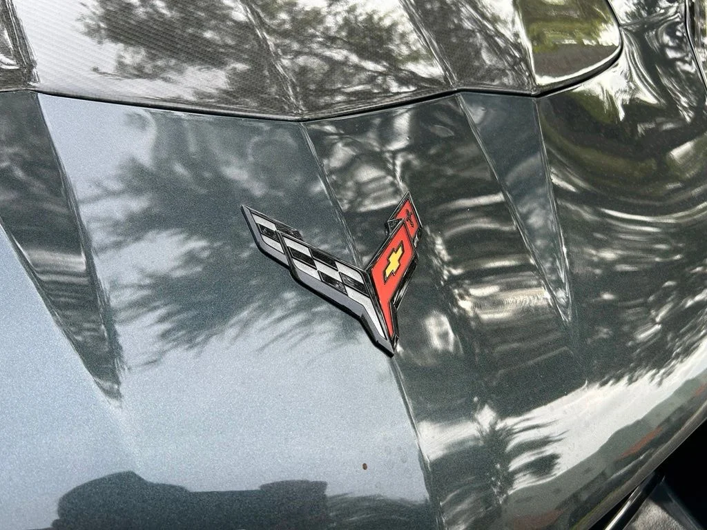 Used 2021 Gray Chevrolet Stingray image 26