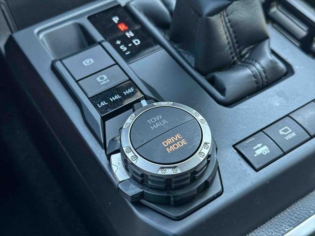 Certified Used 2024 WIND CHILL PEARL Toyota  image 35
