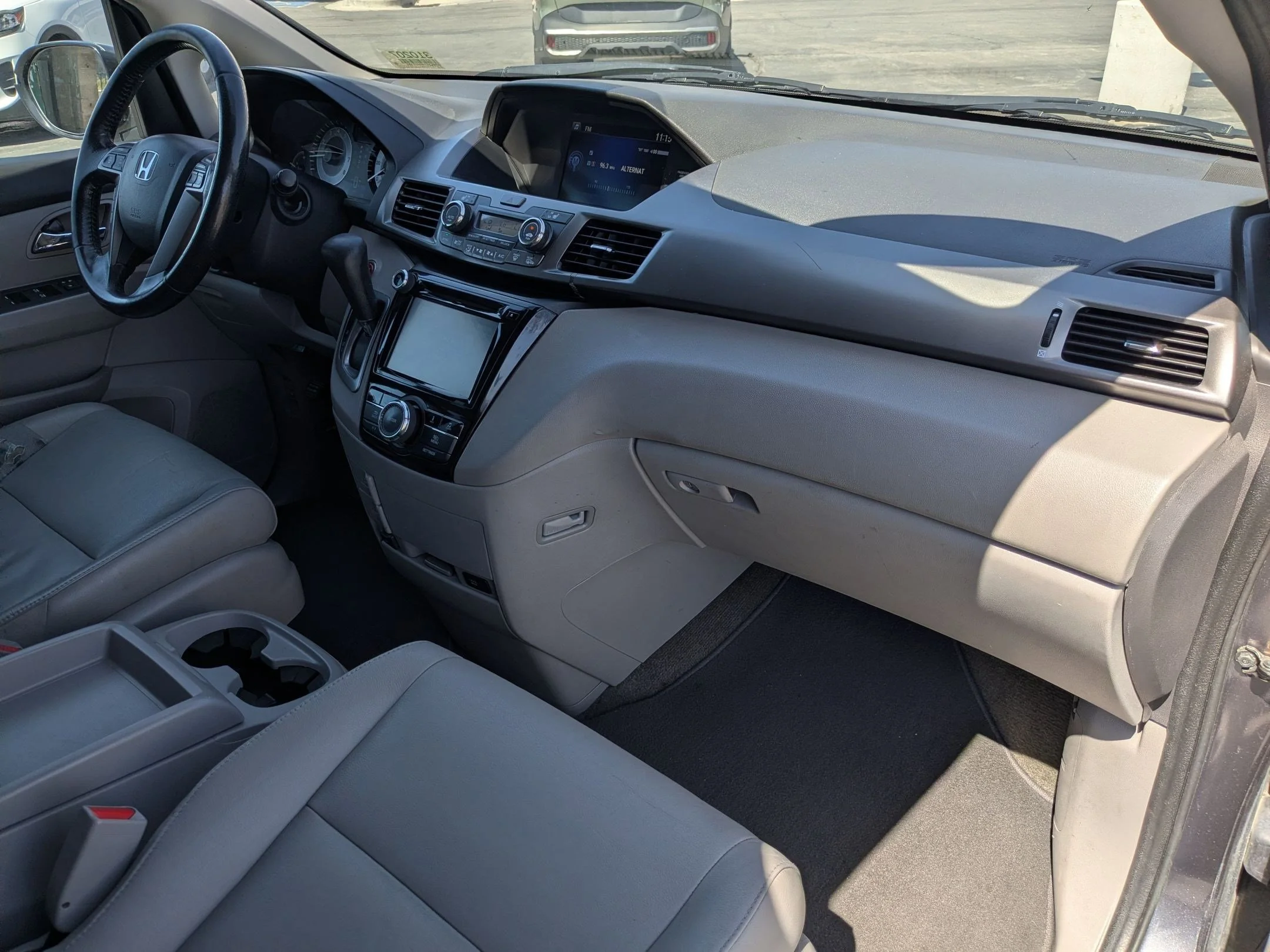 Used 2015 Modern Steel Metallic Honda EX-L image 30