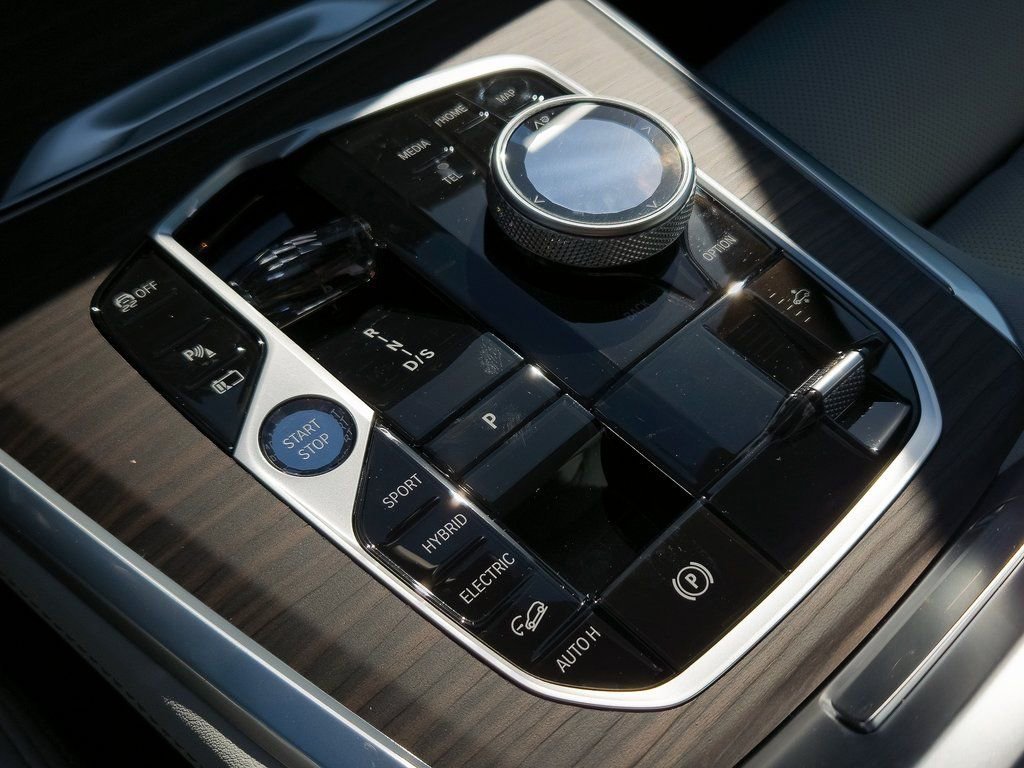 New 2026 Black Sapphire Metallic BMW xDrive50e image 12