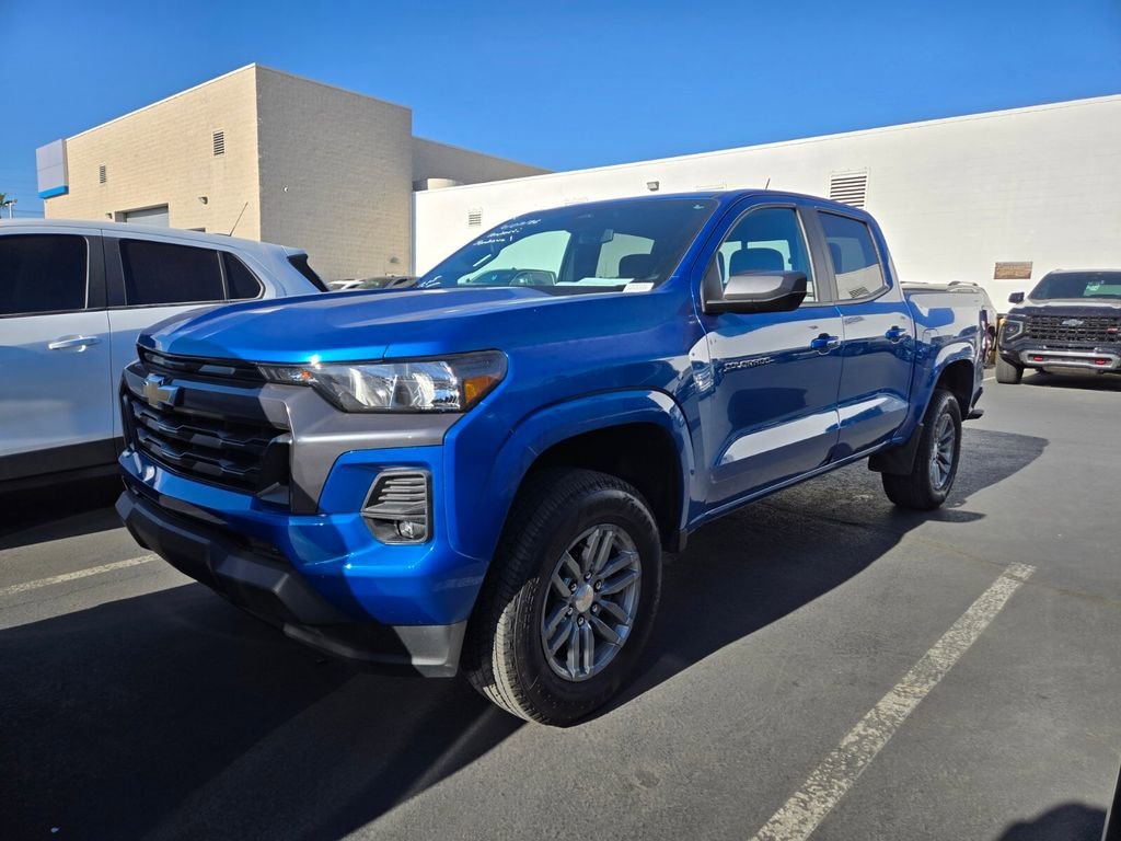 2024 Chevrolet Colorado 2WD LT Crew Cab Short Box's photo