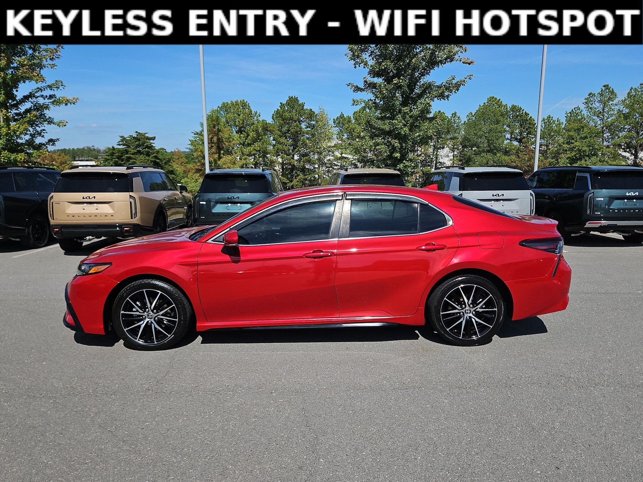Used 2022 SUPERSONIC RED Toyota SE image 4