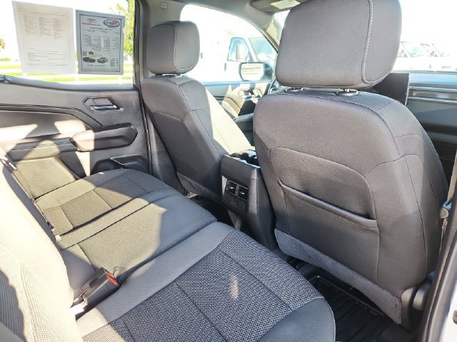 Used 2026 Summit White GMC Elevation image 31