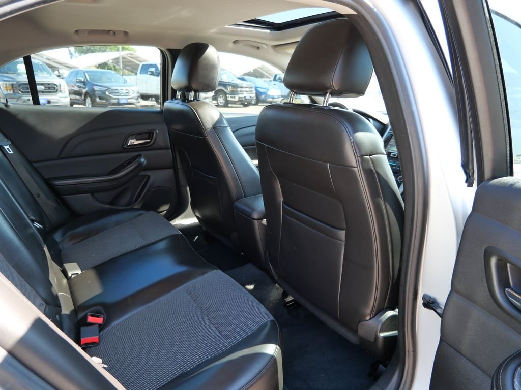 Used 2014 Silver Chevrolet LT image 13