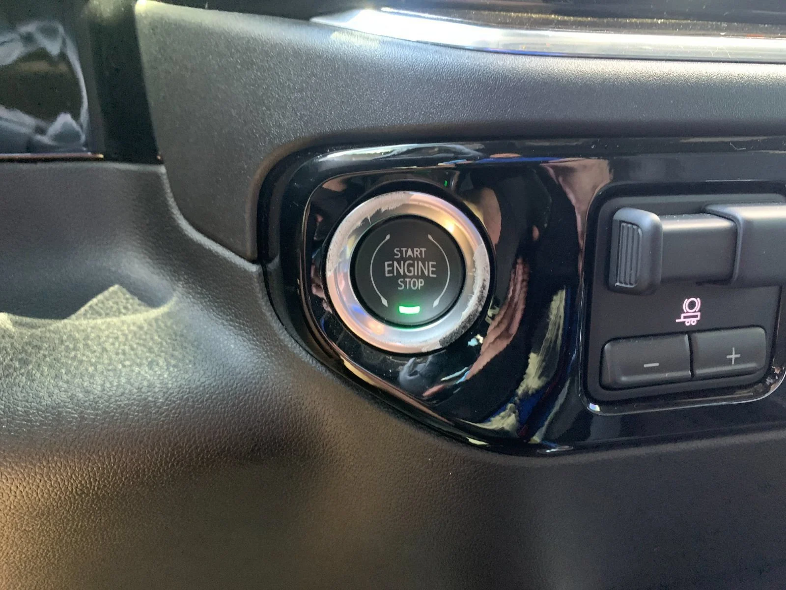 Used 2023 Black Chevrolet RST image 24