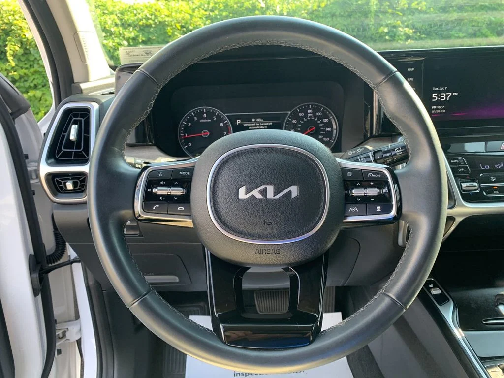 Used 2023 White Kia X-Line EX image 29