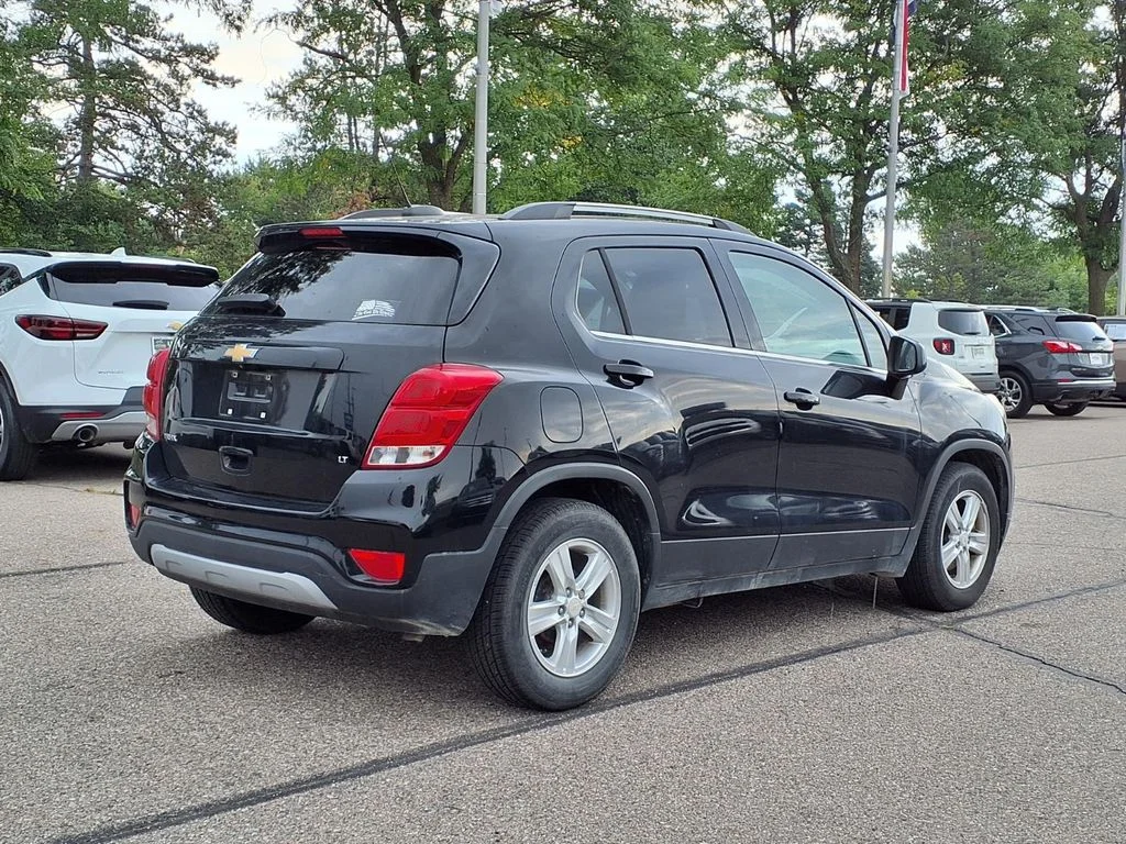 Used 2017 Black Chevrolet LT image 4
