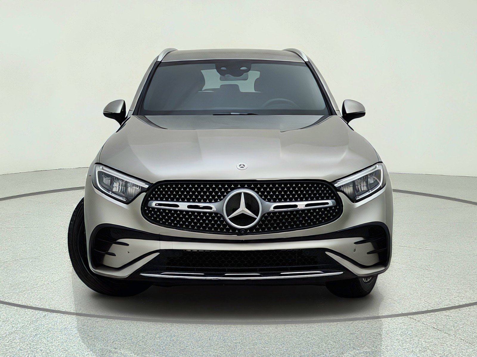Used 2023 Mojave Silver Metallic Mercedes-Benz GLC 300 image 3