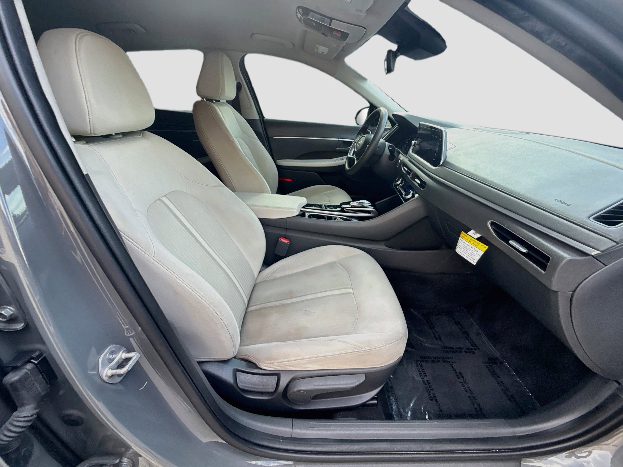 Used 2023 Hampton Gray Hyundai SEL image 29