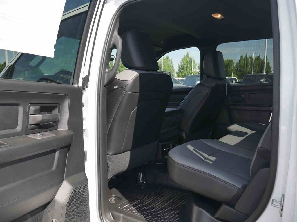 2026 RAM 3500 Tradesman - Photo 17