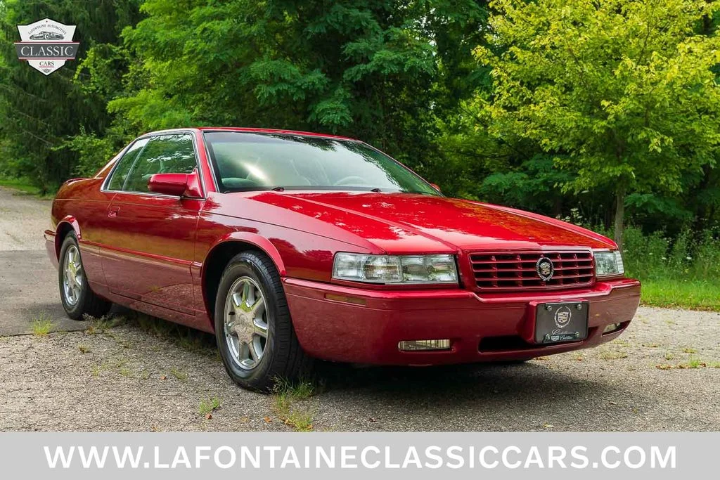Used 2000 Red Cadillac ETC image 16