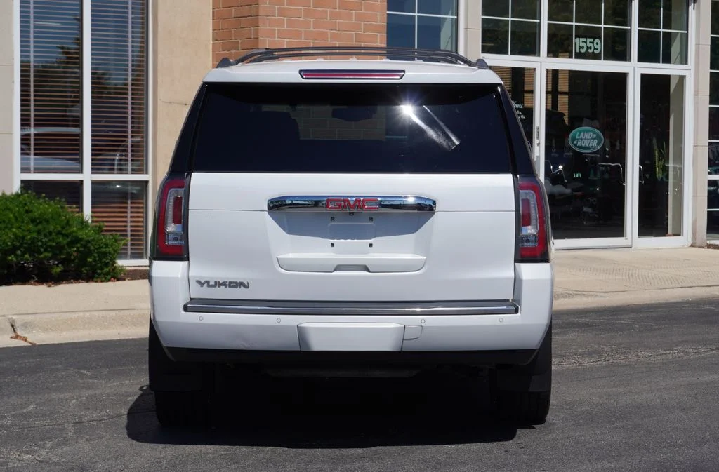 Used 2017 White GMC Denali image 5