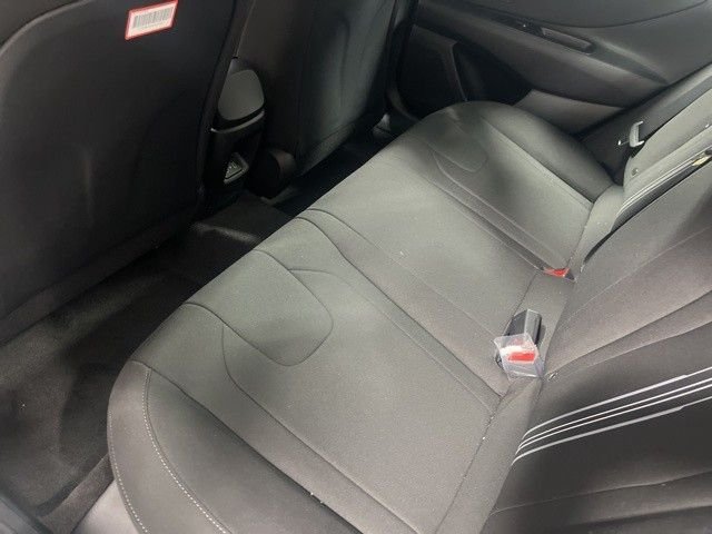 Used 2025 Gray Hyundai SEL Sport image 27