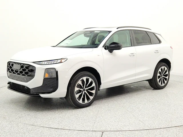2026 Audi Q3 S line quattro's photo
