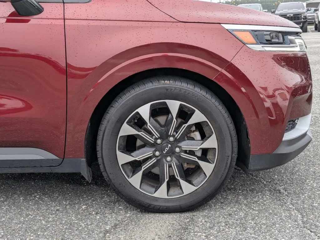Used 2024 Red Kia EX image 9