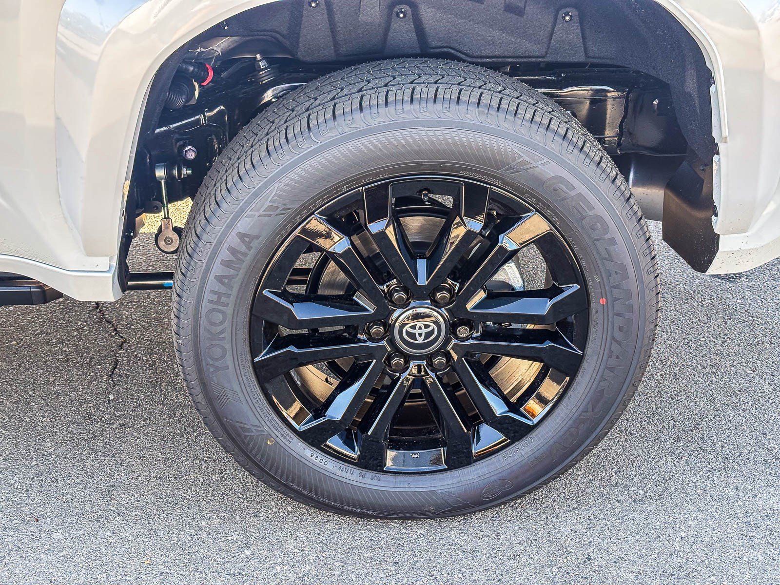 New 2026 Wind Chill Pearl <sup>1</sup> Toyota 4Runner Platinum image 11