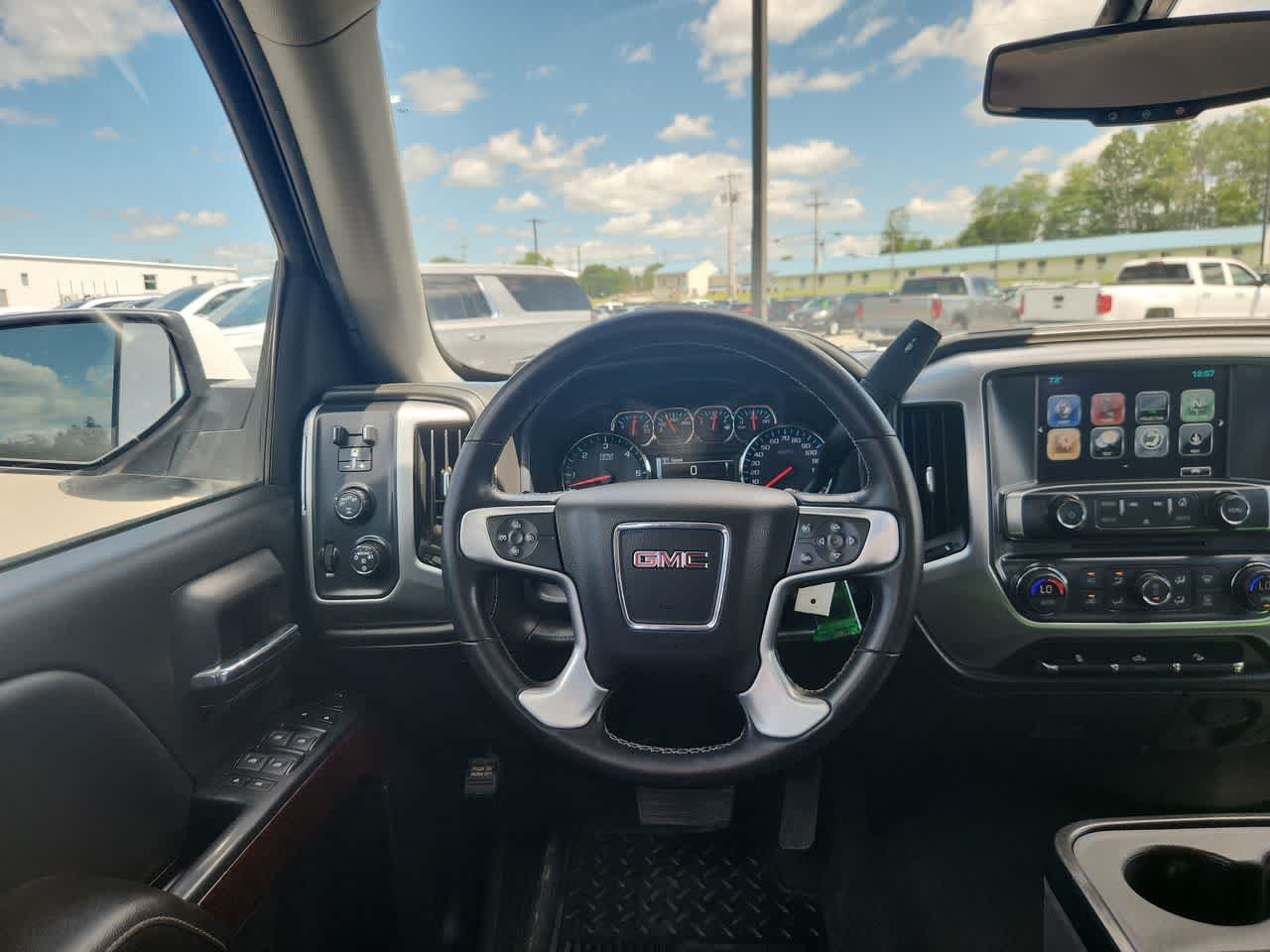 Used 2019 Summit White GMC SLE image 17