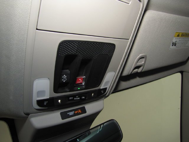 Certified Used 2025 Platinum White Pearl Honda Touring image 8