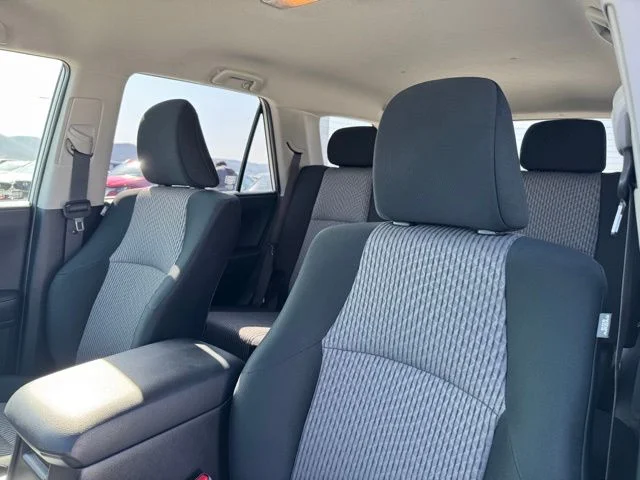 Used 2020 White Toyota SR5 image 17