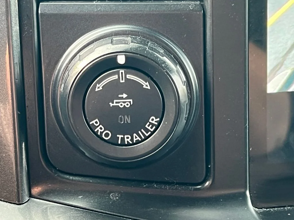 Used 2021 Silver Ford XLT image 24