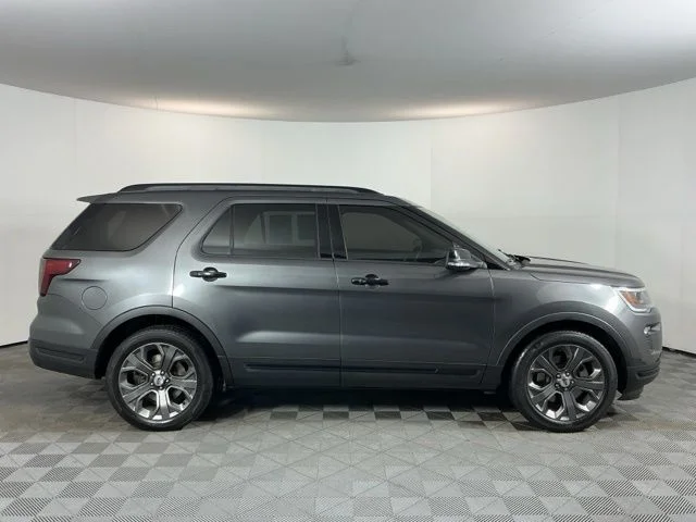 Used 2018 Gray Ford Sport image 4