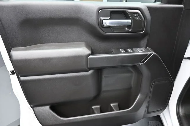 Used 2025 White GMC Pro image 20