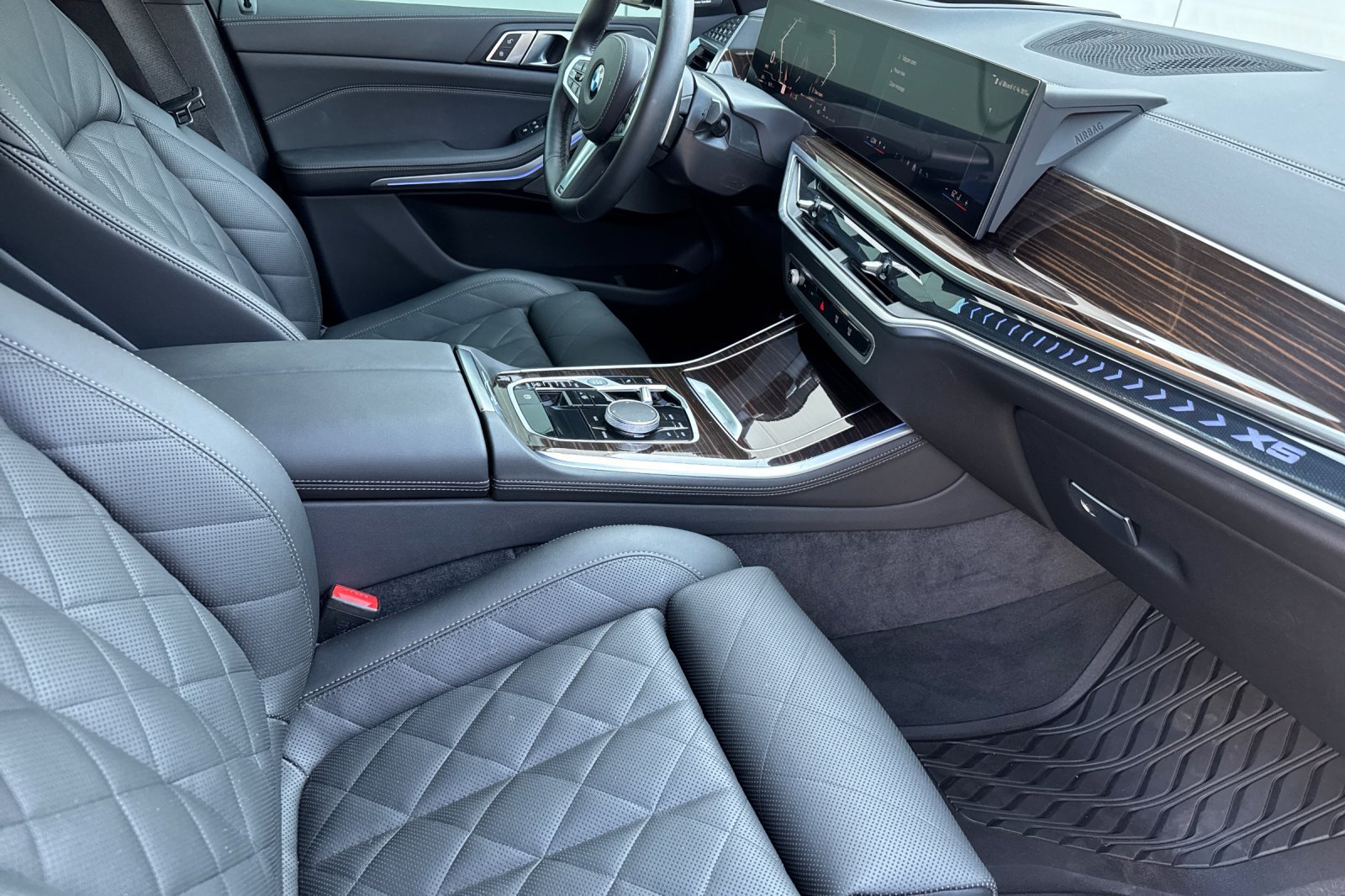 Used 2026 Manhattan Green Metallic BMW xDrive40i image 16