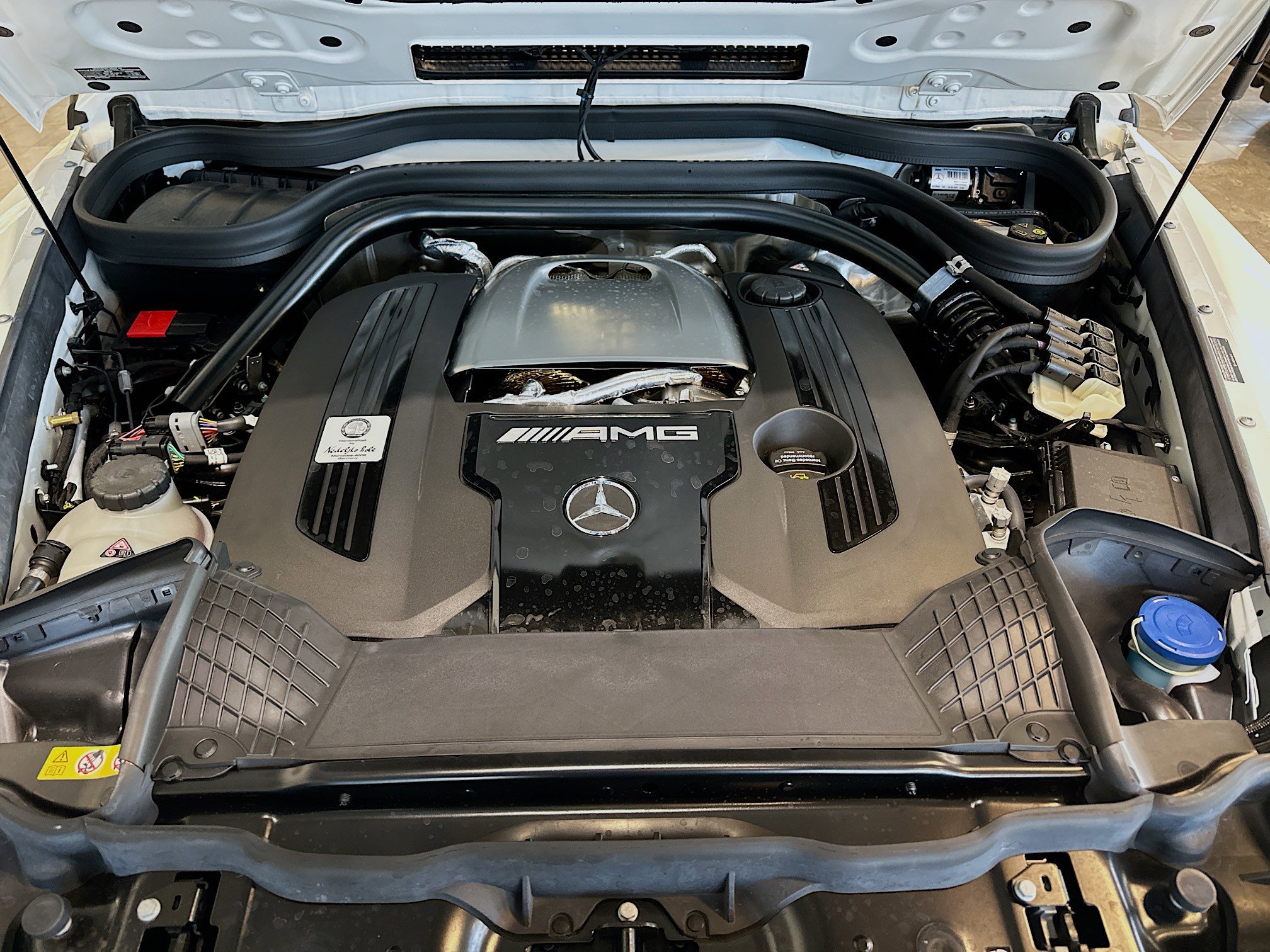 Used 2025 White Mercedes-Benz G 63 AMG® image 37