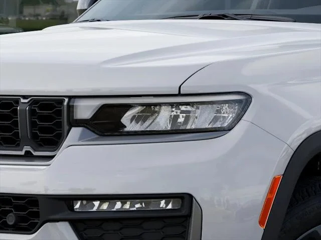 New 2026 Bright White Clear-Coat Exterior Paint Jeep 85th Anniversary Edition image 36