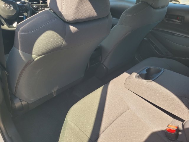 Used 2022 White Toyota LE image 14