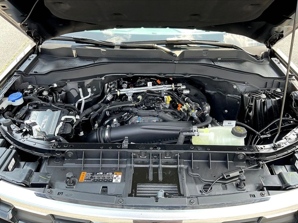 New 2026 Carbonized Gray Metallic Ford Active image 13