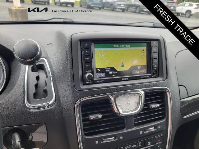 Used 2014 Red Chrysler Touring image 18