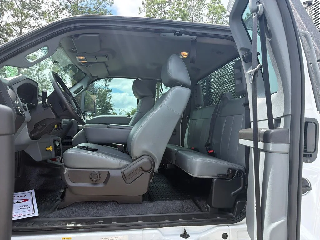 Used 2025 White Ford Base image 13