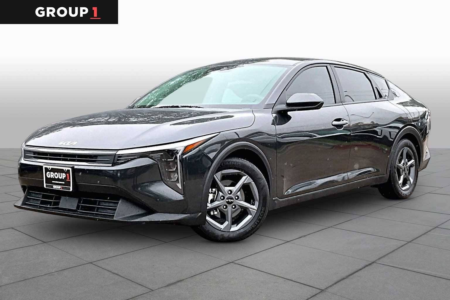 2025 Kia K4 LXS AT's photo