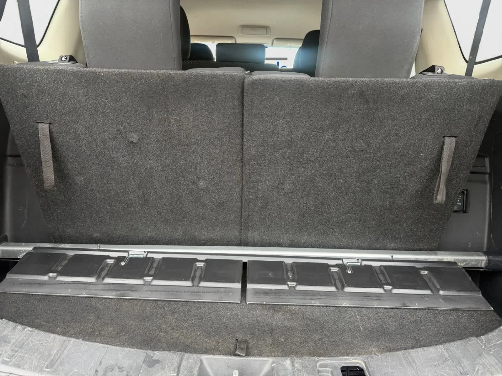Used 2017 Labrador Black Pearl Mitsubishi ES image 25