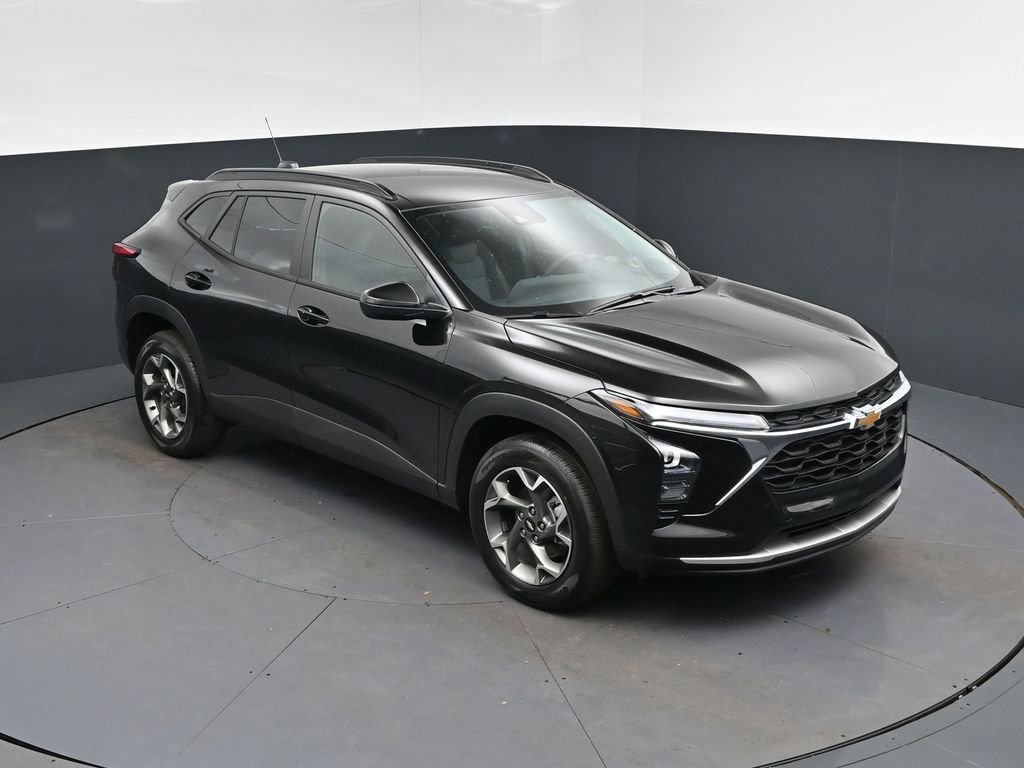 2026 Chevrolet Trax LT's photo