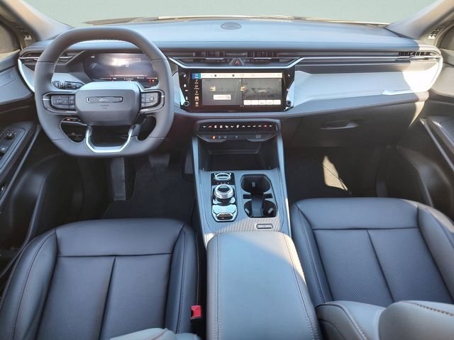 New 2026 Diamond Black Crystal Pearl-Coat Exterior Paint Jeep Limited image 9