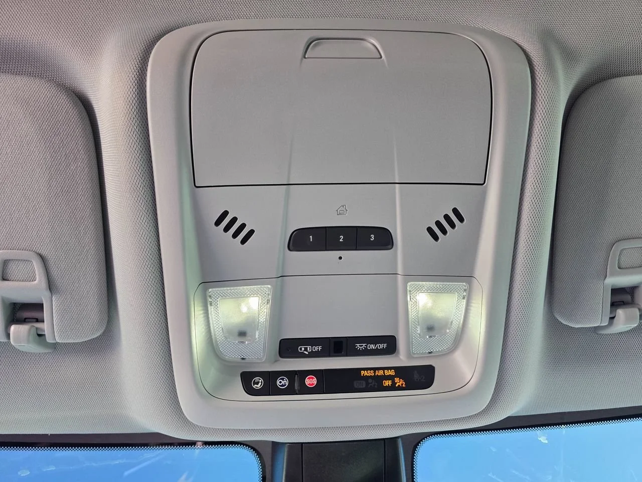 Used 2022 Iron Gray Chevrolet LT w/2LT image 21