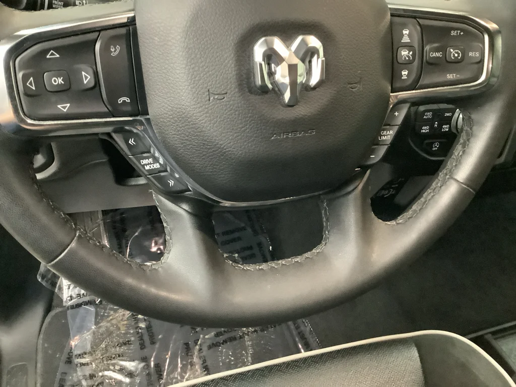 Used 2025 Diamond Black Crystal Pearlcoat Ram Laramie image 15
