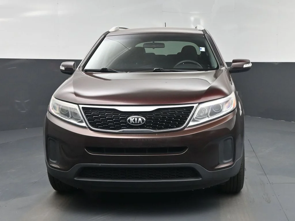 Used 2015 Red Kia LX image 6