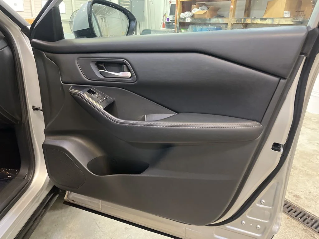 Used 2025 Silver Nissan SV image 12