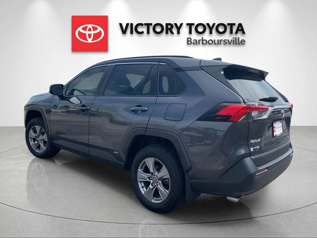 Used 2024 Gray Toyota XLE image 3