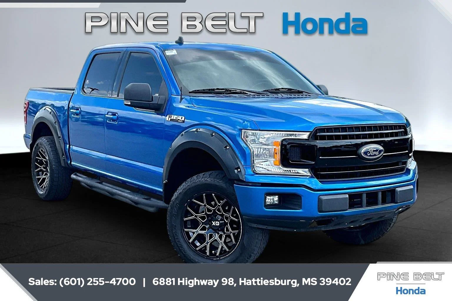 Used 2019 Velocity Blue Ford XLT image 1