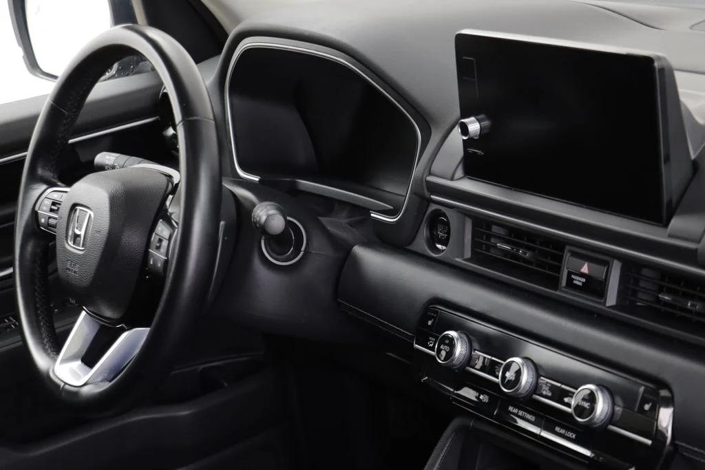 Used 2024 Crystal Black Pearl Honda Touring image 21
