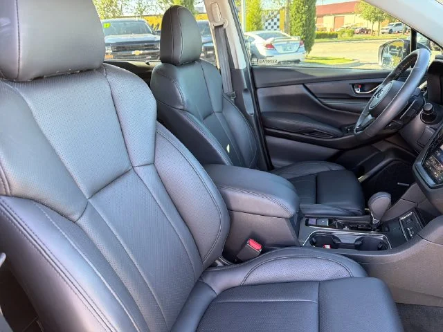 Certified Used 2025 White Subaru Onyx Edition Touring image 25