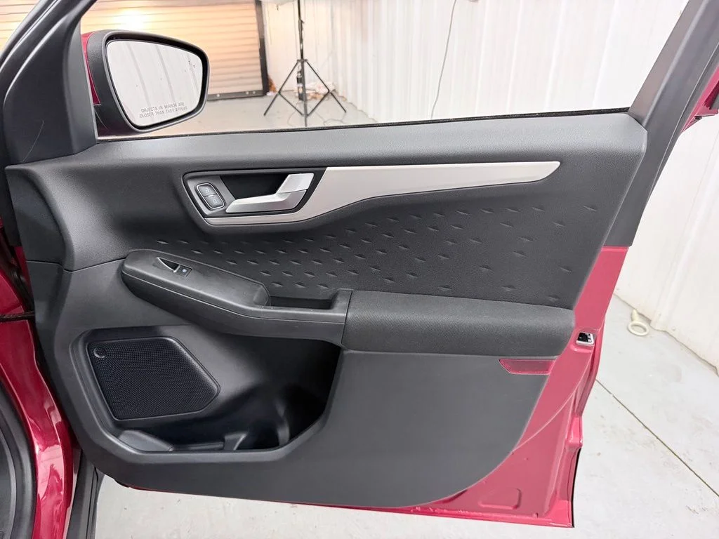 Used 2020 Red Ford SE image 42