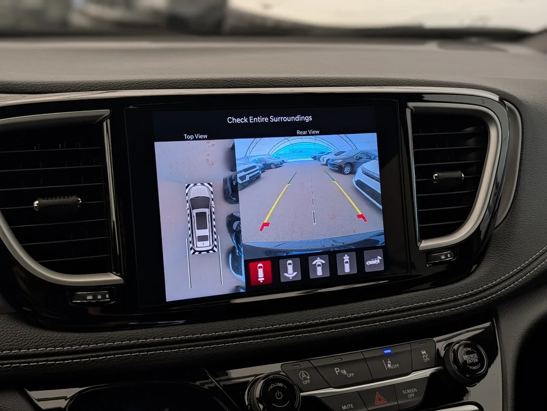 New 2027 Black Chrysler Select - - AWD - Customer Preferred Pkg 27L - Safety Sphere - Full Sunroof & More! image 23