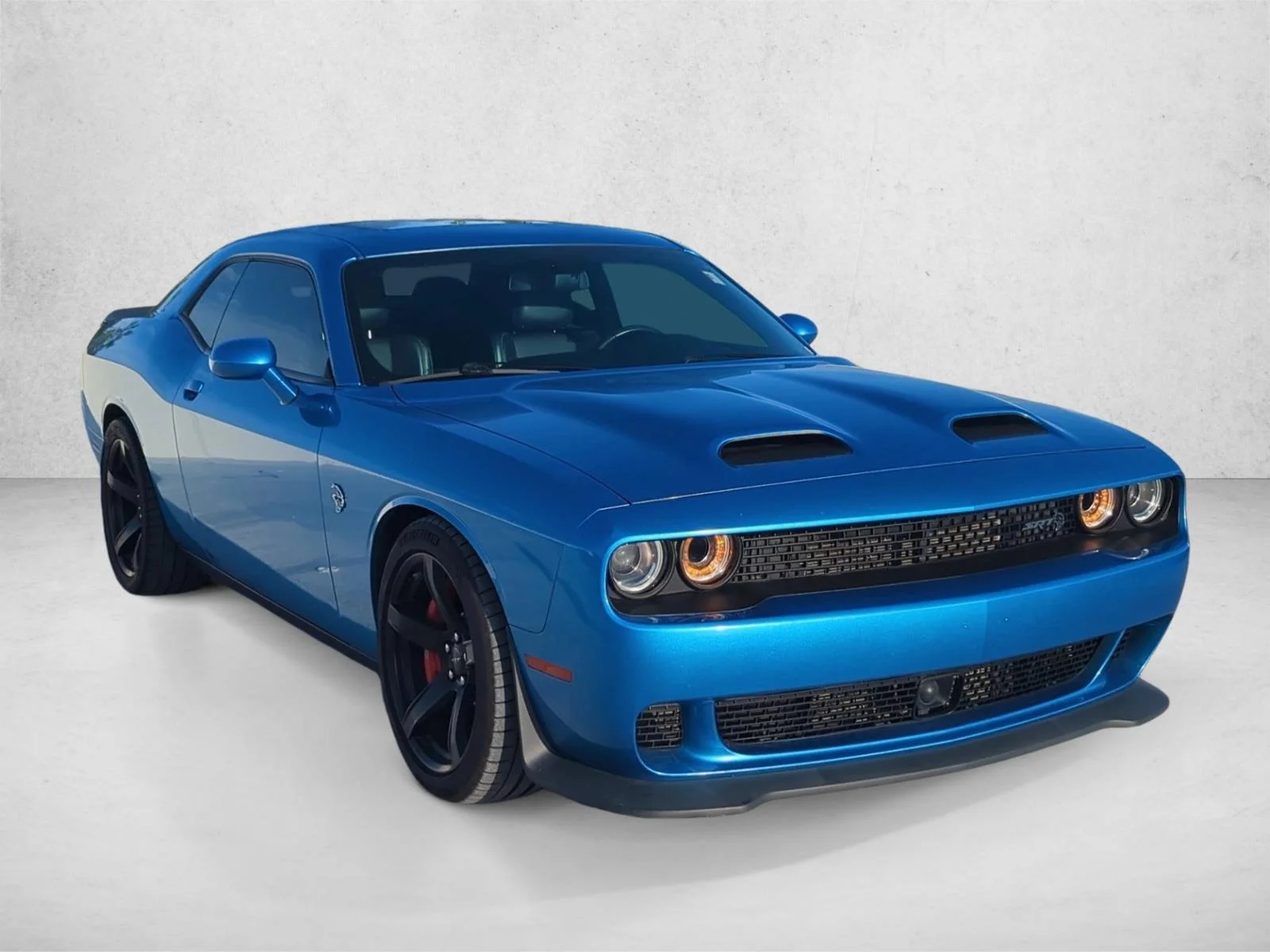 Used 2019 B5 Blue Pearlcoat Dodge SRT Hellcat image 3