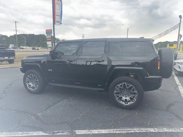 2024 GMC HUMMER EV